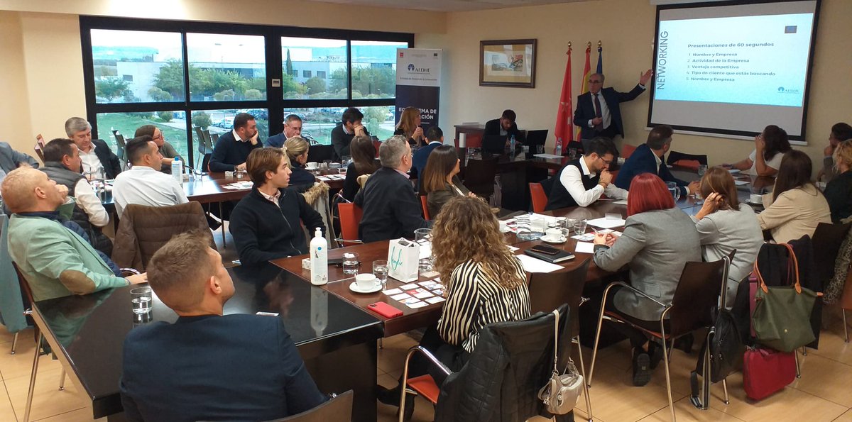 aedhe's tweet photo. Celebramos el networking #AEDHEntrempresas junto a @rsda_oficial donde las empresas ponen en valor su actividad, generan negocio y una dinámica de colaboración y crecimiento, en un entorno deportivo de más de 100 años de actividad en el #CorredordelHenares #AlcaládeHenares https://t.co/B6s3hNq5bj