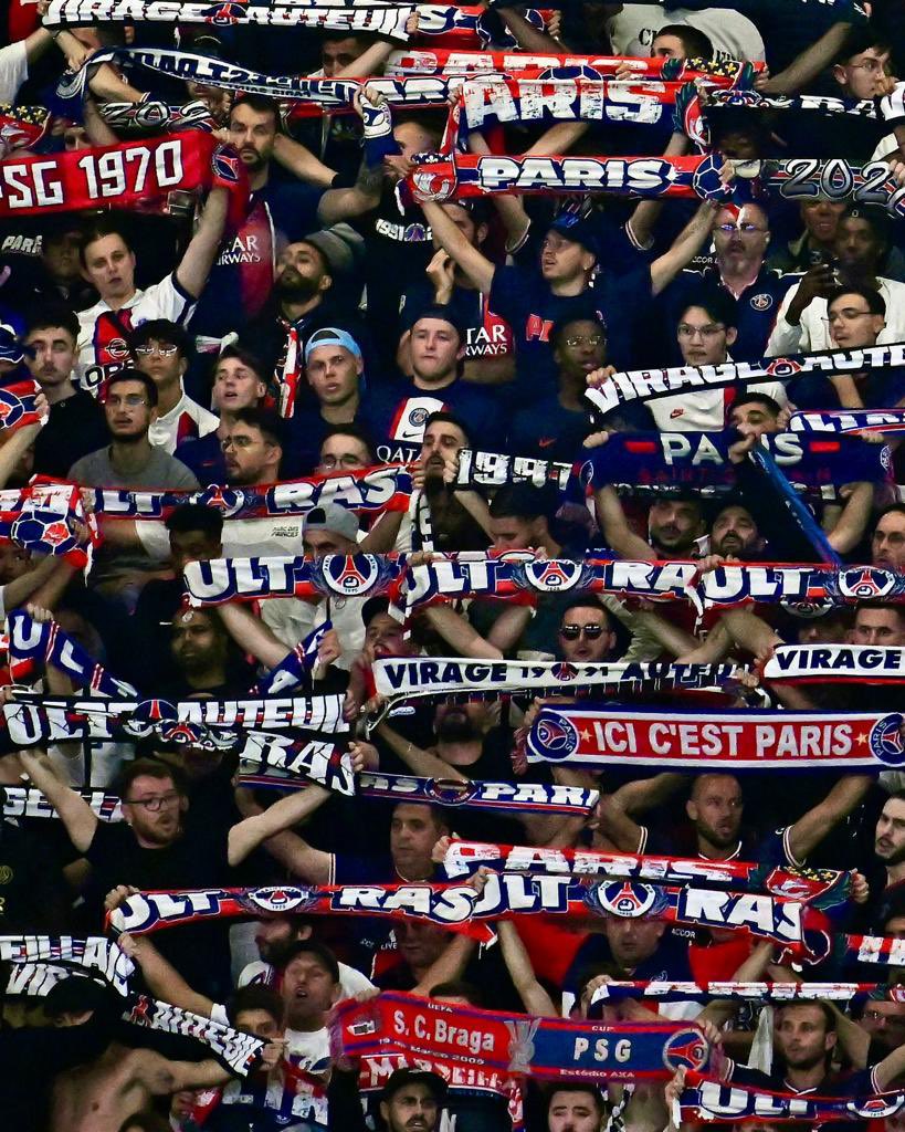 PSG_arab's tweet photo. في أمسية @ChampionsLeague في حديقة الأمراء، ارتدوا ألواننا باعتزاز مع هذا الهاشتاغ #️⃣⤵️
📲 #ADayInRedAndBlue
سنتقاسم أجمل صوركم ❤️💙 https://t.co/nd1op3tp63