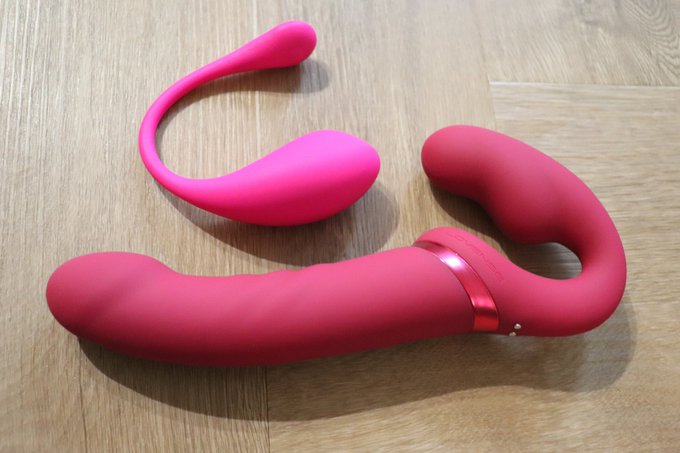 The new @Lovense Lapis, the vibrations on the new toy are so amazing, this strapless strapon is perfect<a class="tags" target="_blank" title="On Twitter" href="/?out=eyJ0eXAiOiJKV1QiLCJhbGciOiJIUzUxMiJ9.eyJpYXQiOjE3MjE4NDc1NzAsImlzcyI6InR3cG9ybnN0YXJzLmNvbSIsIm5iZiI6MTcyMTg0NzU3MCwiZXhwIjoxNzUzMzgzNTcwLCJyZWRpcmVjdF91cmwiOiJodHRwczovL3R3aXR0ZXIuY29tL0xvdmVuc2UifQ.cBVOnWOEBVam8eB-3G1yDkJRGOj28QRrFzokjVOen4qLC534hAFDPCEyZSFI3F5v98ogPWC8DSqIVJtXZ5XDRQ">@Lovense</a><a href="/tag/lovensesummertoys"class="tags"><span>#lovensesummertoys</span></a>