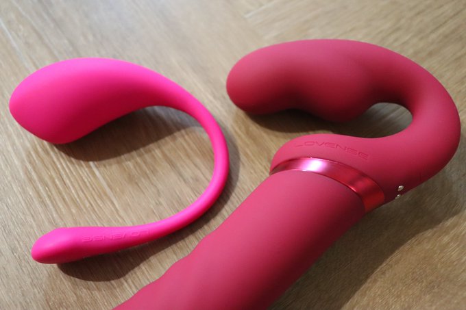 The new @Lovense Lapis, the vibrations on the new toy are so amazing, this strapless strapon is perfect<a class="tags" target="_blank" title="On Twitter" href="/?out=eyJ0eXAiOiJKV1QiLCJhbGciOiJIUzUxMiJ9.eyJpYXQiOjE3MjE4NDc1NzAsImlzcyI6InR3cG9ybnN0YXJzLmNvbSIsIm5iZiI6MTcyMTg0NzU3MCwiZXhwIjoxNzUzMzgzNTcwLCJyZWRpcmVjdF91cmwiOiJodHRwczovL3R3aXR0ZXIuY29tL0xvdmVuc2UifQ.cBVOnWOEBVam8eB-3G1yDkJRGOj28QRrFzokjVOen4qLC534hAFDPCEyZSFI3F5v98ogPWC8DSqIVJtXZ5XDRQ">@Lovense</a><a href="/tag/lovensesummertoys"class="tags"><span>#lovensesummertoys</span></a>