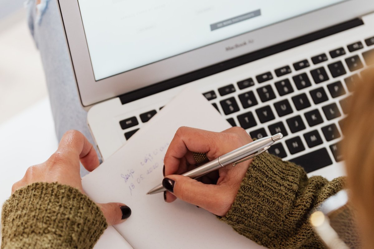 Business &amp; IP Centre Worcestershire libraries

We are experiencing some technical difficulties with database access in some Worcestershire libraries but are working to resolve it”.  We apologise for any inconvenience this may cause and hope access will return to normal soon.