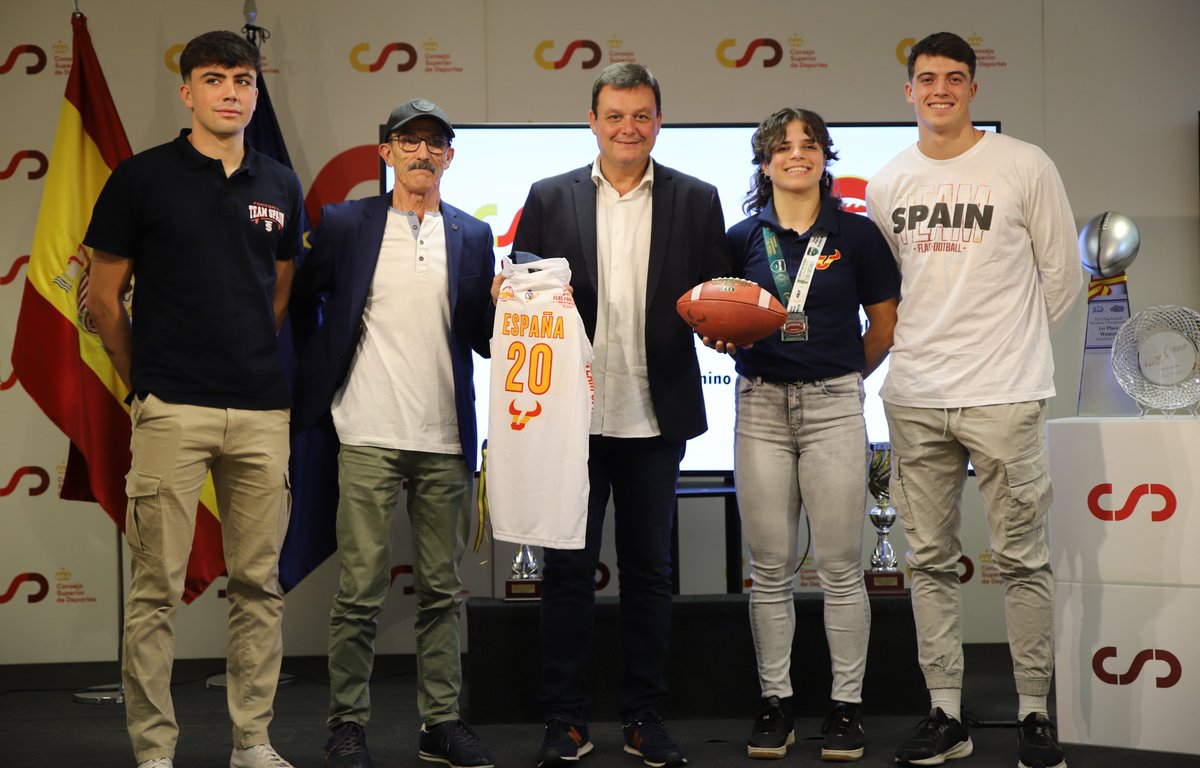 🏟️ El CSD ha acogido hoy la presentación de la IV edición de la Copa de España de #FlagFootball, nueva disciplina olímpica en Los Ángeles 2028.

🏟 Este fin de semana el Polideportivo José Caballero de Alcobendas reunirá a los mejores equipos de nuestro país. #ConéctatealFootball