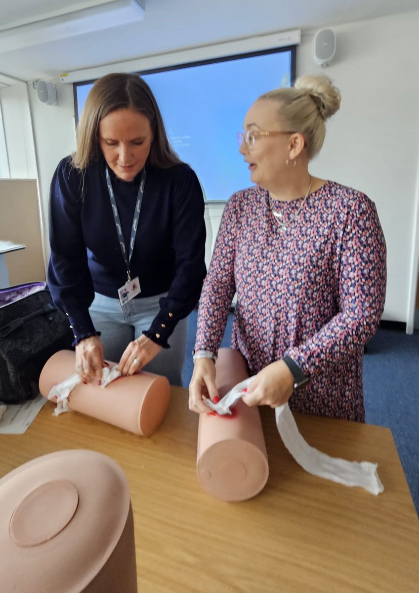 Ideagen_'s tweet photo. Huge thanks to @EastMidsMTC and @nottmhospitals for giving @Ideagen_ @NFFC_Community @base51 &amp; @StoneSoupAcad life-saving @StopTheBleed training. Valuable skills to support community safety 

#Nottingham #Standuptoknifecrime @itsinnottingham https://t.co/oQCqHBWM8v