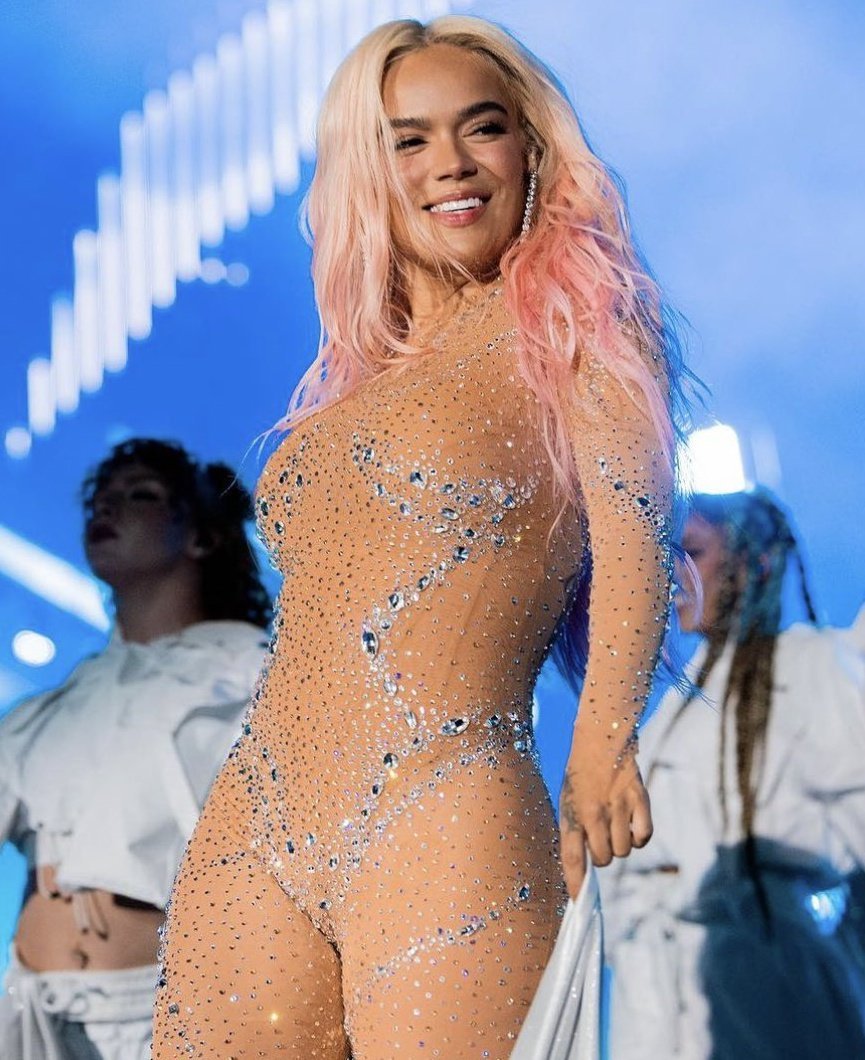 .<a href="/karolg/">LABICHOTA</a> — Global Spotify 10/24:

#11. (+1) "QLONA" — 3.5M 
#76. (+8) "MI EX TENIA RAZON" — 1.5M
#127. (+12) "AMARGURA" — 1.3M
#158. (+4) "TQG" — 1.2M