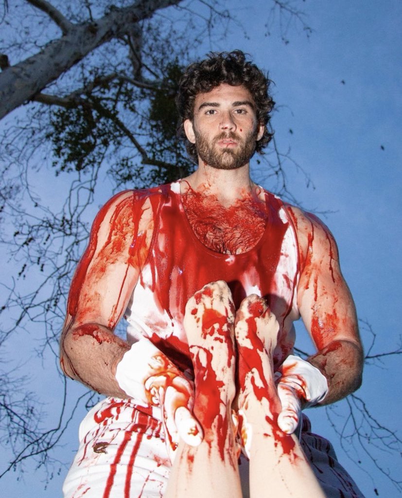MeganisScared's tweet photo. Happy selfie day + #hasoween ❤️🦇

#hastwtselfieday #hasantwtselfieday #hastwt #hasantwt #haspooky
@hasanthehun @nothasanabi https://t.co/qI0fVXxWQH