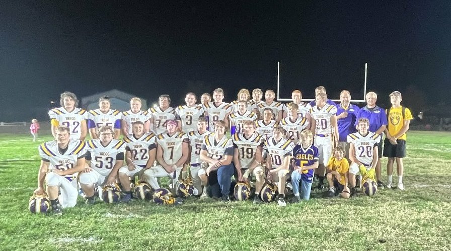 Team of the week!! <a href="/tregoeagles/">Trego Golden Eagles</a> <a href="/t_haxton74/">Taylor Haxton</a> win the District title and playoffs here we come! <a href="/MattSmith_208/">Matt Smith</a> #epicfootballcamps 💯 #FridayNightLights Sponsored by <a href="/GameOne_USA/">Game One</a> 🏈🥇💥