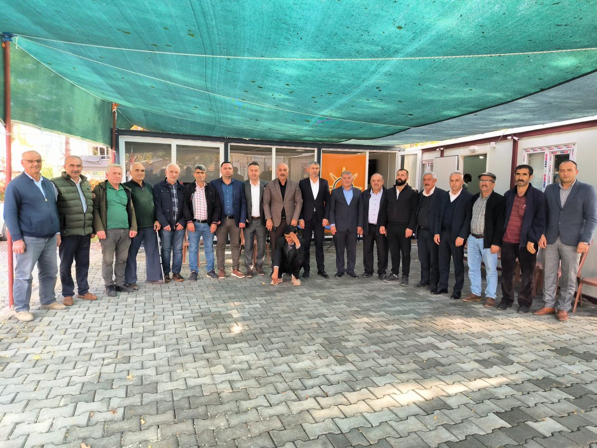 RefikSekerci's tweet photo. AK Parti Doğanşehir İlçe Yönetim Kurulu Üyelerimiz ile bir araya geldik.

İlçe Koordinatörümüz, İlçe Başkanımız ve İlçe Belediye Başkanımız ile katılım sağladığımız toplantımızda teşkilat çalışmalarımızı değerlendirdik.

Çalışmalarımızın ilçemize hayırlı olmasını diliyorum. https://t.co/Uyy6Xdnevt
