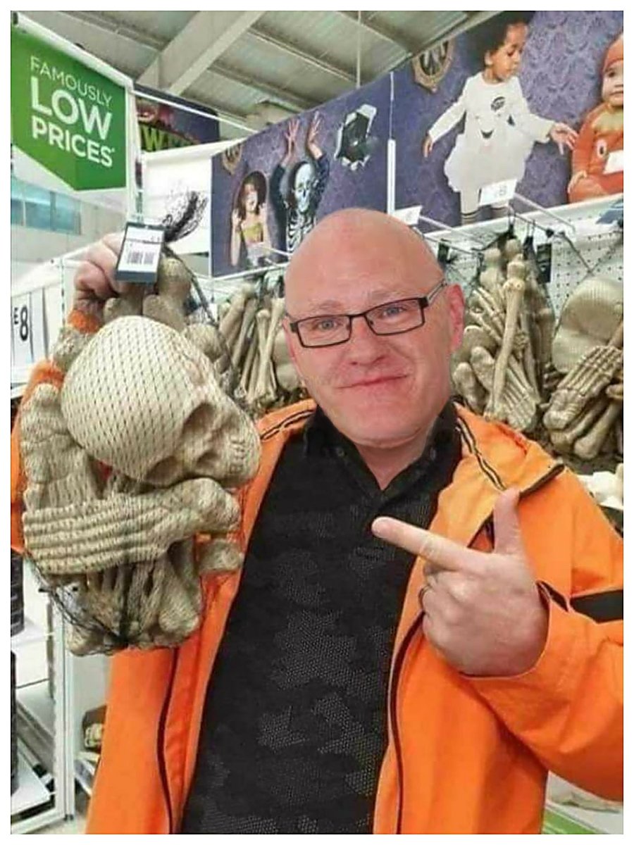 Bobby Sands jigsaws on sale at ASDA, get yours now, as they won't hang around for long...