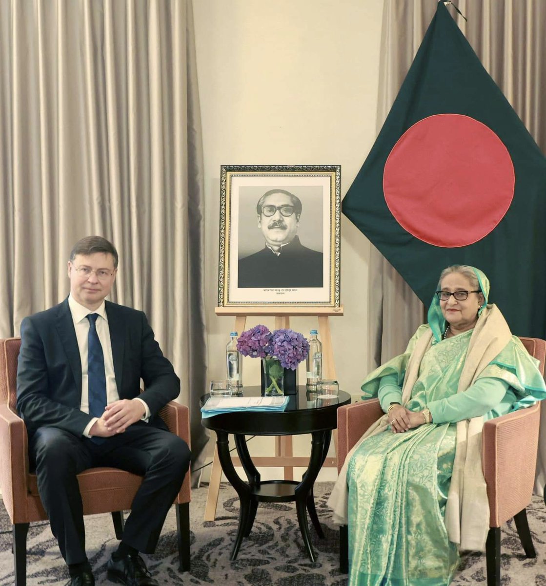 albd1971's tweet photo. Prime Minister #SheikhHasina has held a bilateral meeting today with the Executive Vice President  of European Commission and the European Commissioner for Trade @VDombrovskis in Brussels. 
#GlobalGateway 
@EU_Commission 
@MdShahriarAlam 
@SalmanFRahmanMP 
@BDMOFA https://t.co/gY8DLAtyio