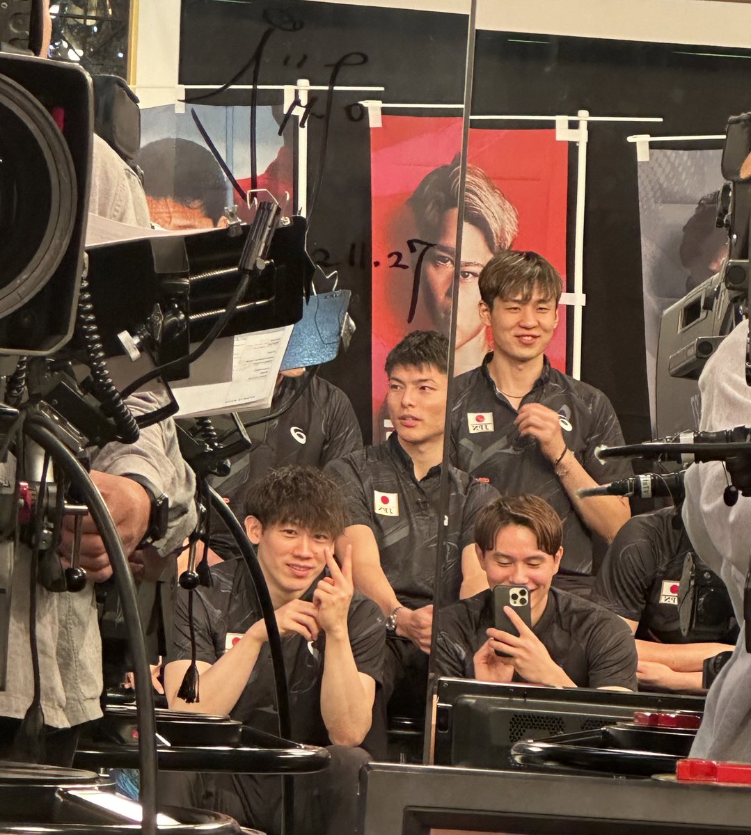 Ran_volley0902's tweet photo. ゆうきさんちょっとカッコつけたピースせんといて笑
#じわる https://t.co/M54kwkcc8I