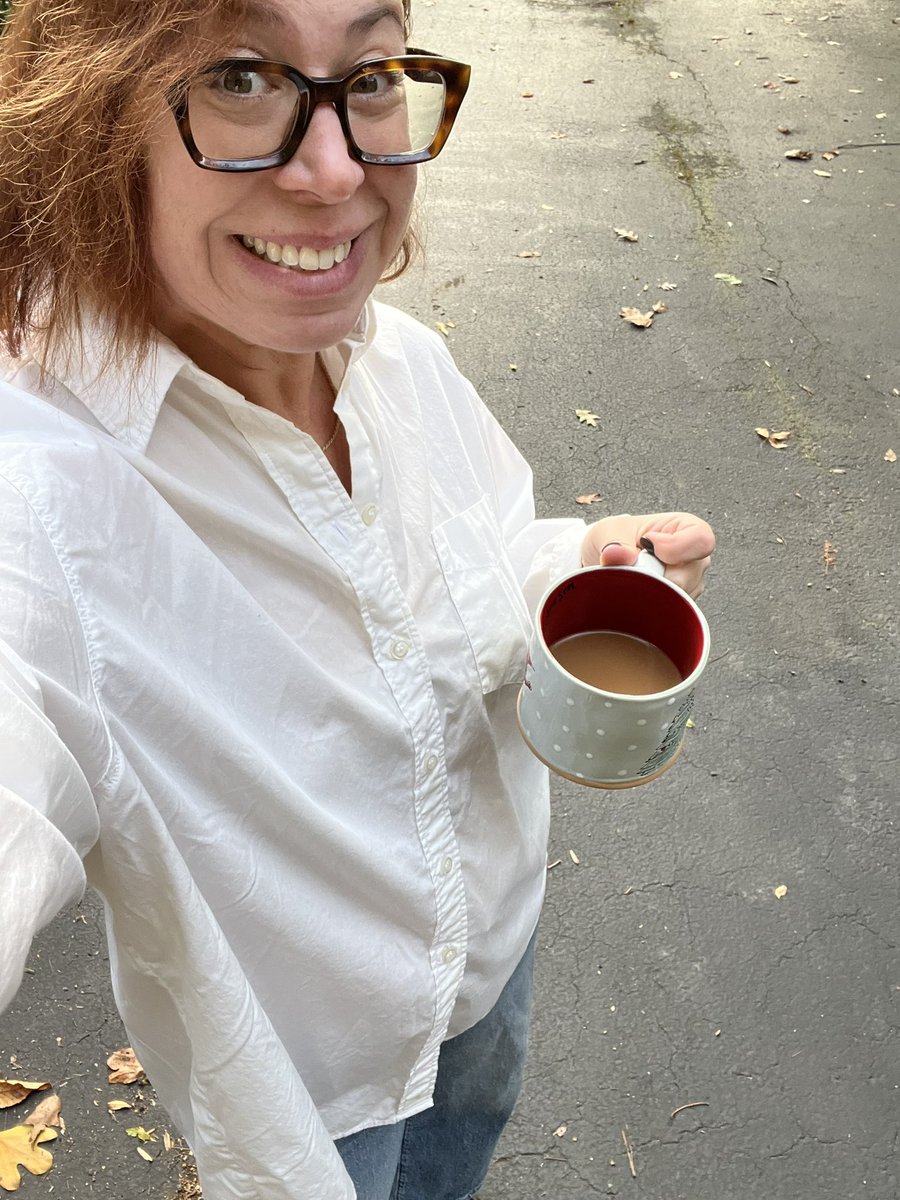 christen_rexing's tweet photo. Showered and dressed before the walk to the bus stop! No one was prepared for that.
10yo: do you have an important meeting?
Me: yes, the @savir_org #FallSymposium
#HardPants https://t.co/oZrpO3PZIl