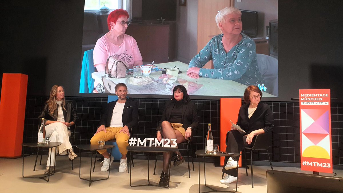 Ein gutes Beispiel zu #KI oder nicht #KI beim Thema #Placement - #virtualplacement ist Ergänzung, aber nicht Ersatz für gutes Branded Entertainment: Richtige Stories können geschaffen werden. Kreative Runde der #MTM23 mit #Particibrand #Brandplace und #SevenOneAdFactory