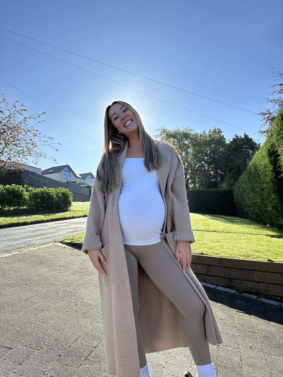 Syndicate's tweet photo. Look at this woman 😍
Pregnetö is in overtime! ⏰ https://t.co/xcJN73ctmn