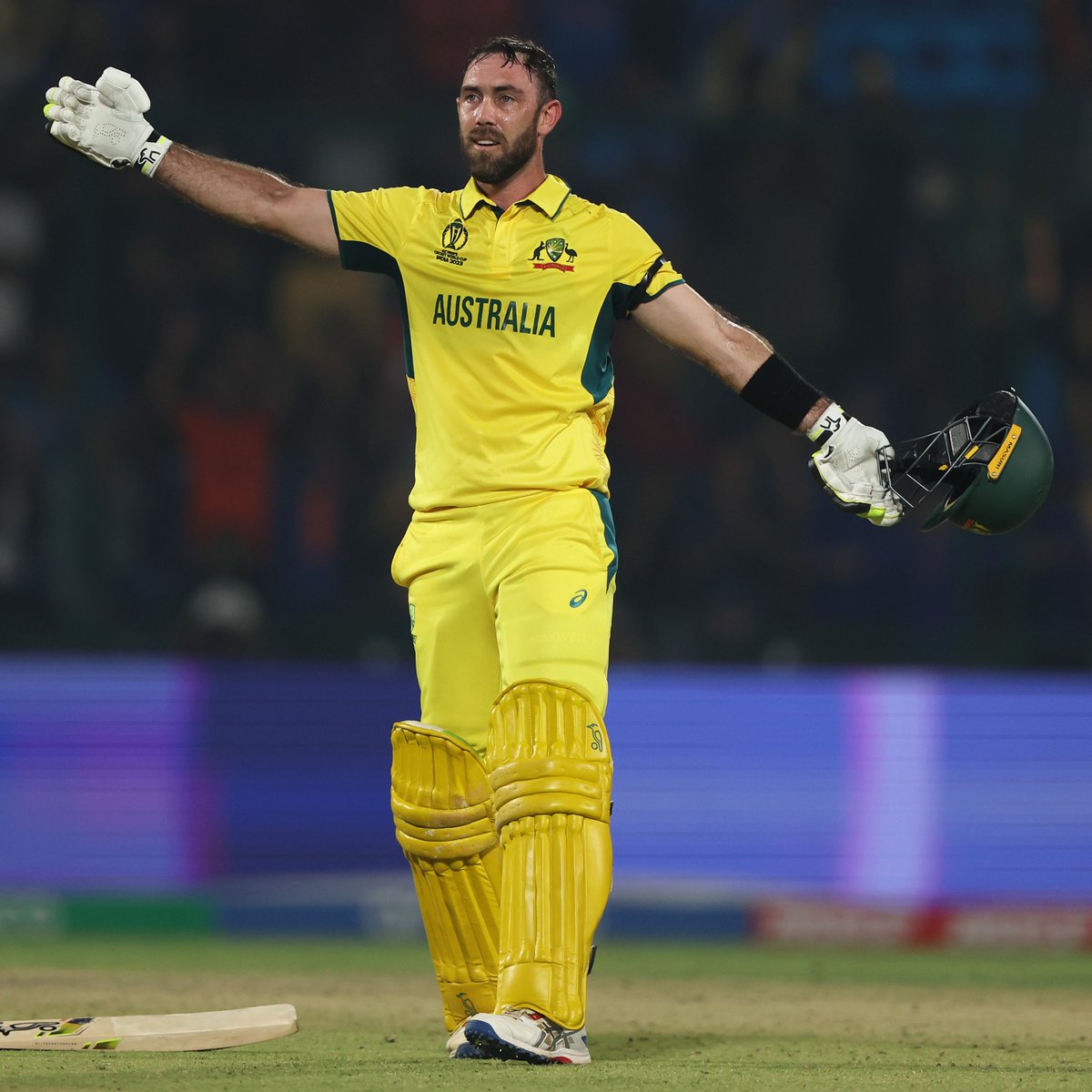 44 balls
9 fours
8 sixes
106 runs
240.90 strike rate 🤯

The Big Show indeed 🙌 #CWC23