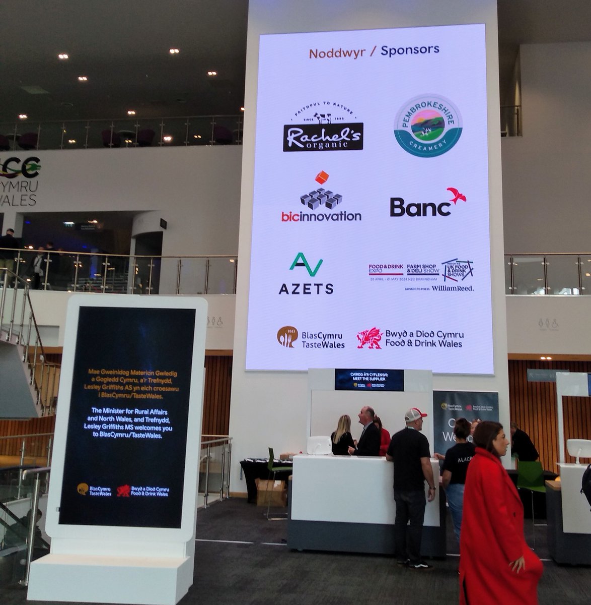 Iain Cox tweet media