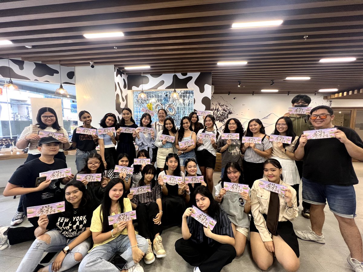 zb1_iloilo's tweet photo. We would like to thank all the ilo_zeroses that attended the cupsleeve event to celebrate ZB1's 100 days as a group. 💗🌹
#zb1_iloilo
#GameIsNotOver
#100DaysWithZB1 https://t.co/OQPjYTkGsG