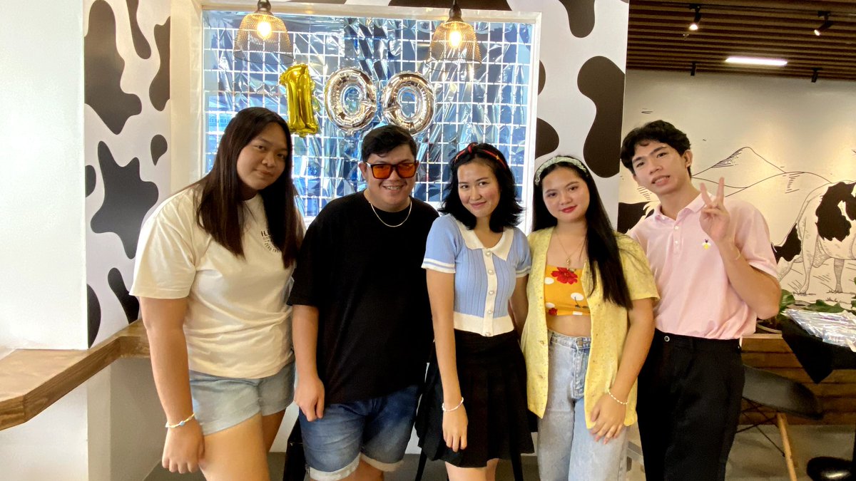 zb1_iloilo's tweet photo. We would like to thank all the ilo_zeroses that attended the cupsleeve event to celebrate ZB1's 100 days as a group. 💗🌹
#zb1_iloilo
#GameIsNotOver
#100DaysWithZB1 https://t.co/OQPjYTkGsG