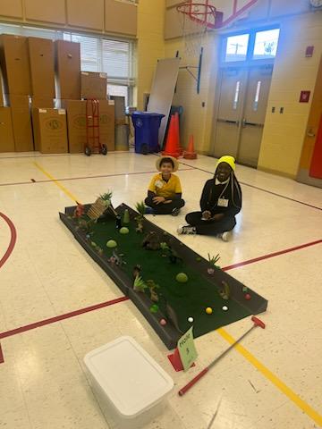 RosaParks_PGCPS's tweet photo. #HappyWednesday! A special S/O to @CitySwing for providing golf lessons for our scholars. They love it! ⛳️🏌‍♂️🏌‍♀️ #RLPGolfClubfun #pgcpsproud #titleoneproud @Area1PGCPS @pam4pgcps @pgcps @PGCPS_OCS @MillardHouseII https://t.co/yrOc8NqcL4