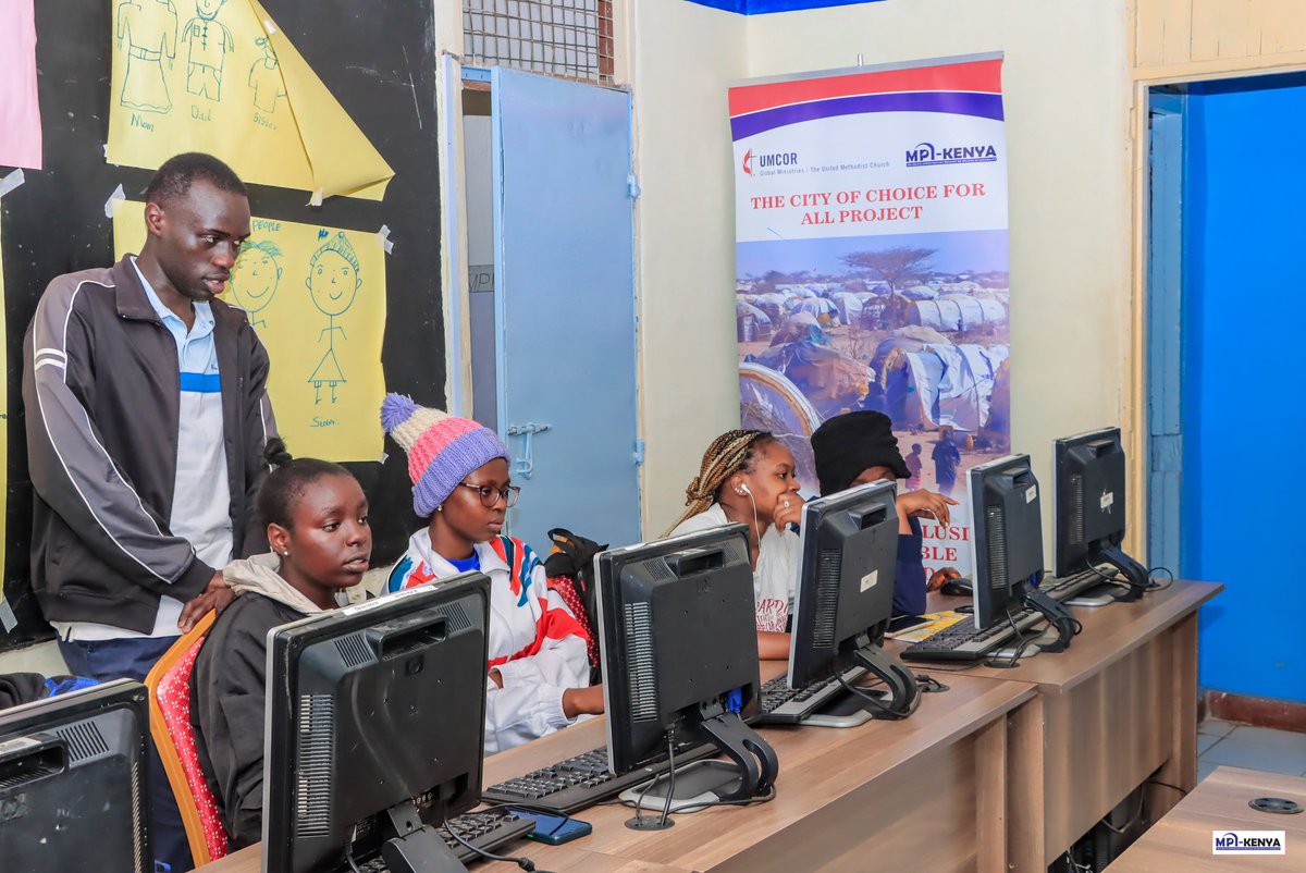 mpi_kenya's tweet photo. Our computer,entrepreneurship, videography &amp; photography classes in session. 
#skilldevelopment 
Our beneficiaries have been able to gain skills to improve their marketability and make them more relevant to the current demands of the job market.
#DigitalSkills 
#entrepreneurship https://t.co/lEbNja4lt4