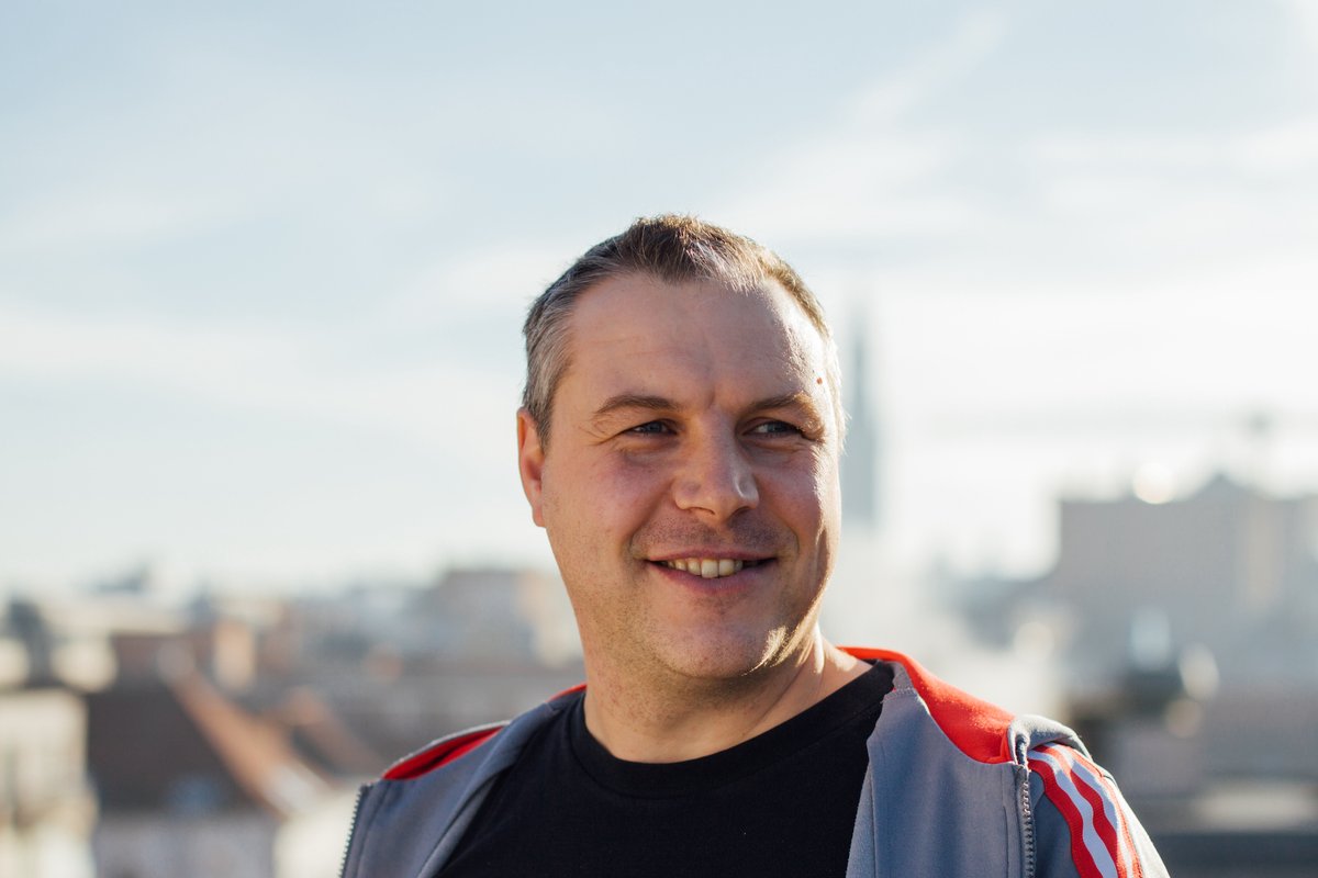 anysurfer's tweet photo. Het AnySurfer-team breidt opnieuw uit! 
Bram Janssens heeft vele jaren gewerkt als webontwikkelaar. Die ervaring en zijn passie voor het internet komen goed van pas bij AnySurfer.
Welkom Bram! https://t.co/uNTeKYtrUB
