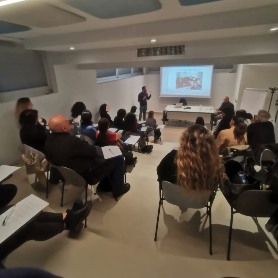 Opi_MiLoMb's tweet photo. La gestione di accessi vascolari avanzati richiede competenze specifiche che vanno periodicamente aggiornate. L'Ordine delle Professioni Infermieristiche di Milano, Lodi, Monza e Brianza ha il piacere di ospitare un corso di formazione molto sensibile a questo argomento
#PiccTeam https://t.co/D2Fapy6zI1
