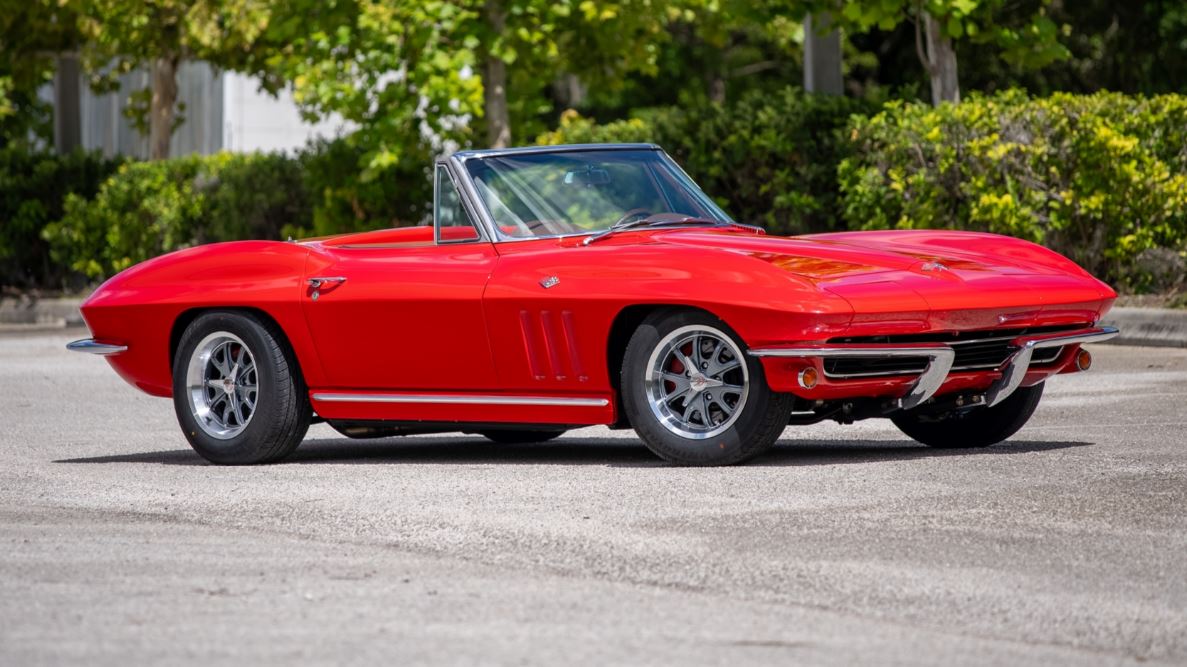 DreamGiveaway's tweet photo. #WheretoWednesday Where would you drive the 1965 Restomod Chevy Corvette Convertible to today if you could take it for a spin?
#Corvette #Convertibles #Stingray #1965Corvette #ClassicCorvettedreamgiveaway #hotcars https://t.co/M7nyZrAxEF