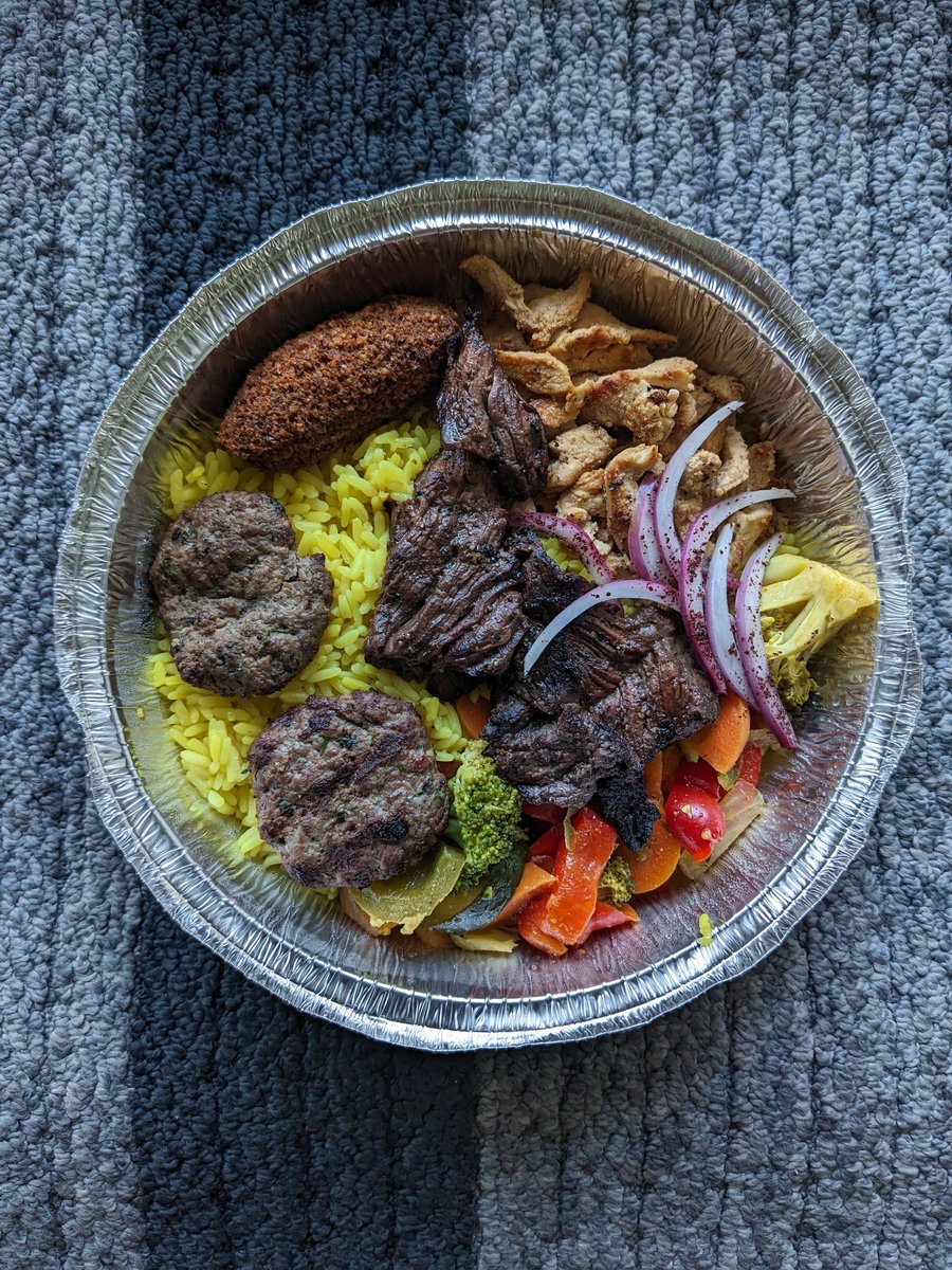lvlupxpwellness's tweet photo. Eat a variety of foods regularly to give yourself the nutrition to be healthy and happy.
.
.
#foodlife #eatingforwellness #varietyisthespiceoflife https://t.co/Jfbu7YvcXa