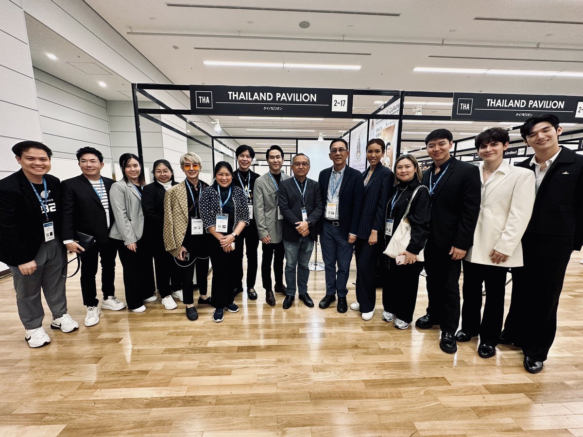 Velcurve_Prod's tweet photo. Day 1 ✨

VelCurve Studio X TIFFCOM 2023
and 36th Tokyo International Film Festival (2023)

*** Booth : 2-17 (Thailand Pavilion)***

#TIFFCOM
#TIFFCOM2023
#Uranus2324 
#VelCurveStudio 
#LastFight
#VelCurve https://t.co/6zoNTZtQmG