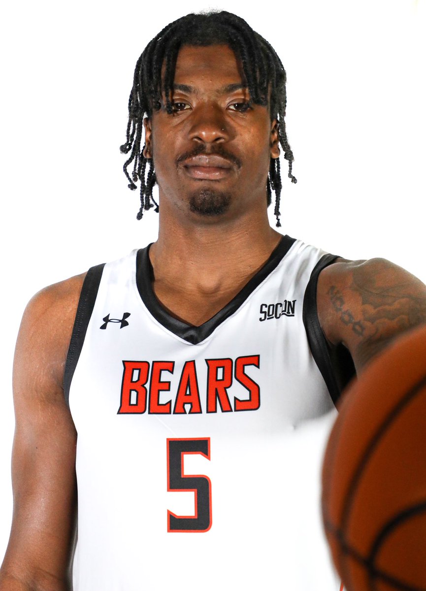 SoConSports's tweet photo. The bears have arrived 🤝 | #SoConHoops https://t.co/arqmfUUStW