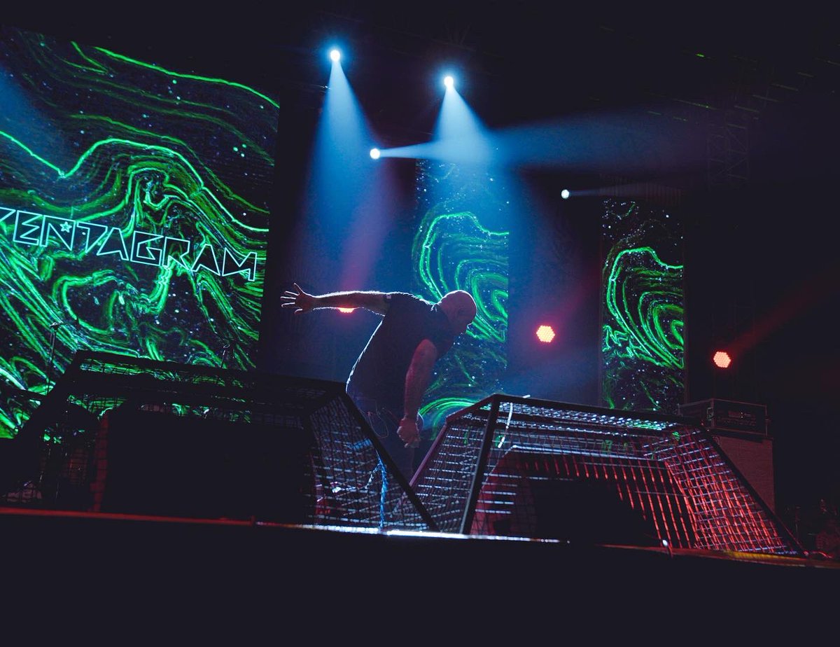 Ground Control tweet media