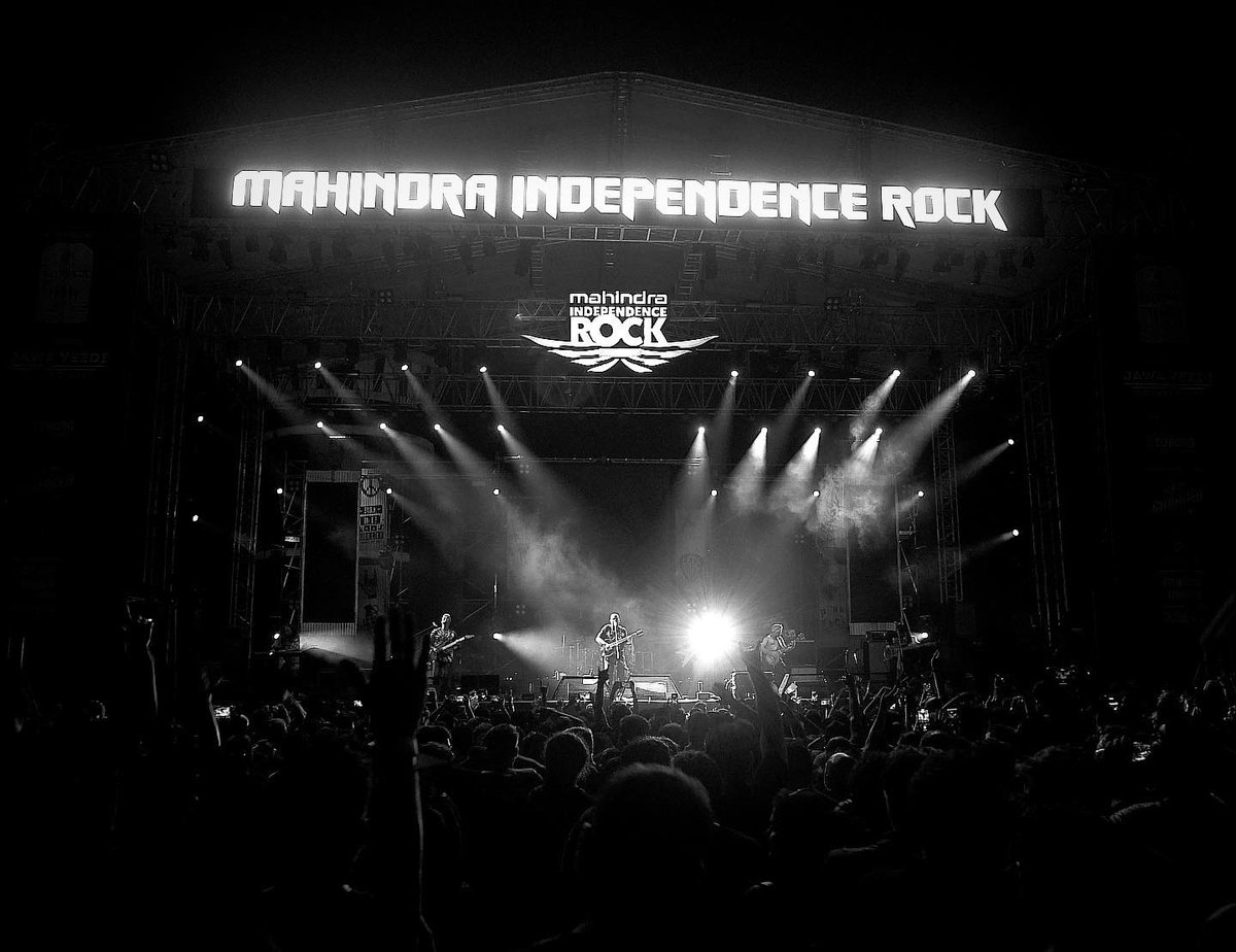 Ground Control tweet media