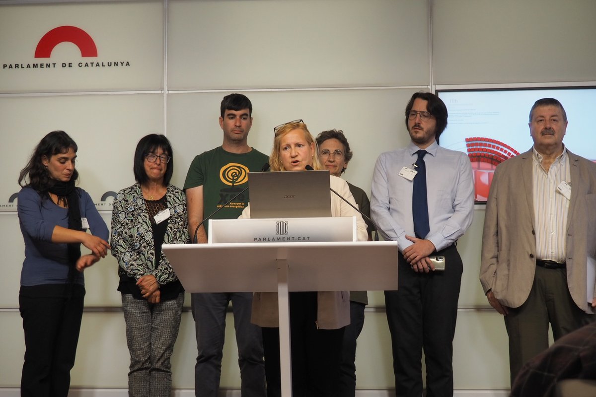 Un centenar de plataformes i entitats del territori exigeixen als grups parlamentaris que orientin la transició energètica al servei de la ciutadania dlvr.it/SxxKvj via <a href="/xsecat/">Xarxa per la sobirania energètica (Xse)</a>