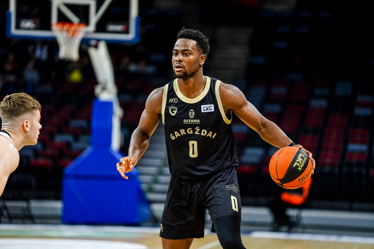 Together Again.

<a href="/ryanlarson_11/">Ryan Larson</a> and <a href="/JaylonScott9/">Jaylon Scott</a> have reunited overseas to play for BC Gargzdai in Lithuania. Read more about the dynamic duo's journey at the link below ⤵️

🔗 bit.ly/3sbKesT

#OurCity 🌴🏀