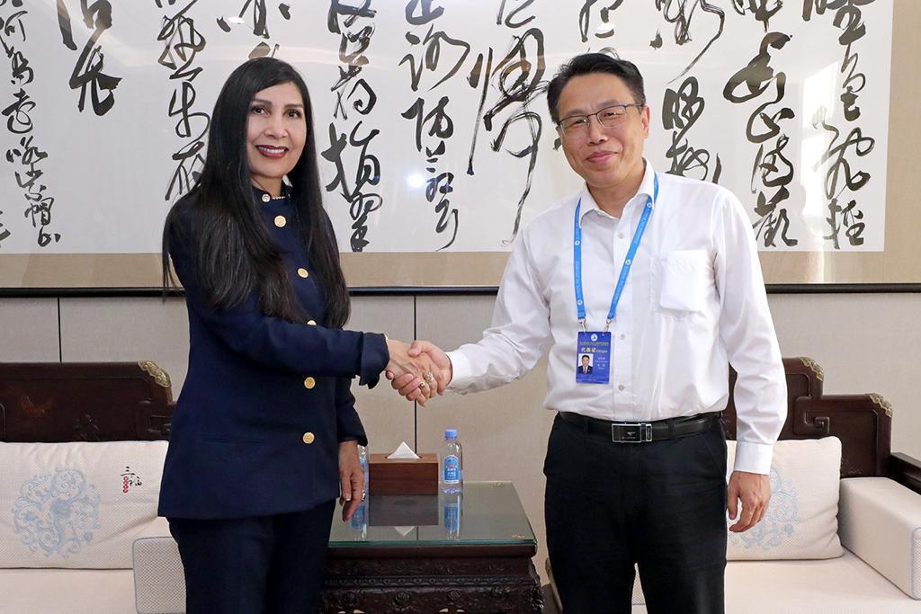 GladysTSJ's tweet photo. Presidenta del TSJ sostuvo reunión de trabajo en China
con el Vicepresidente del Tribunal Superior de Fujian https://t.co/wy7kjrGHqS https://t.co/DdQQurR7YP