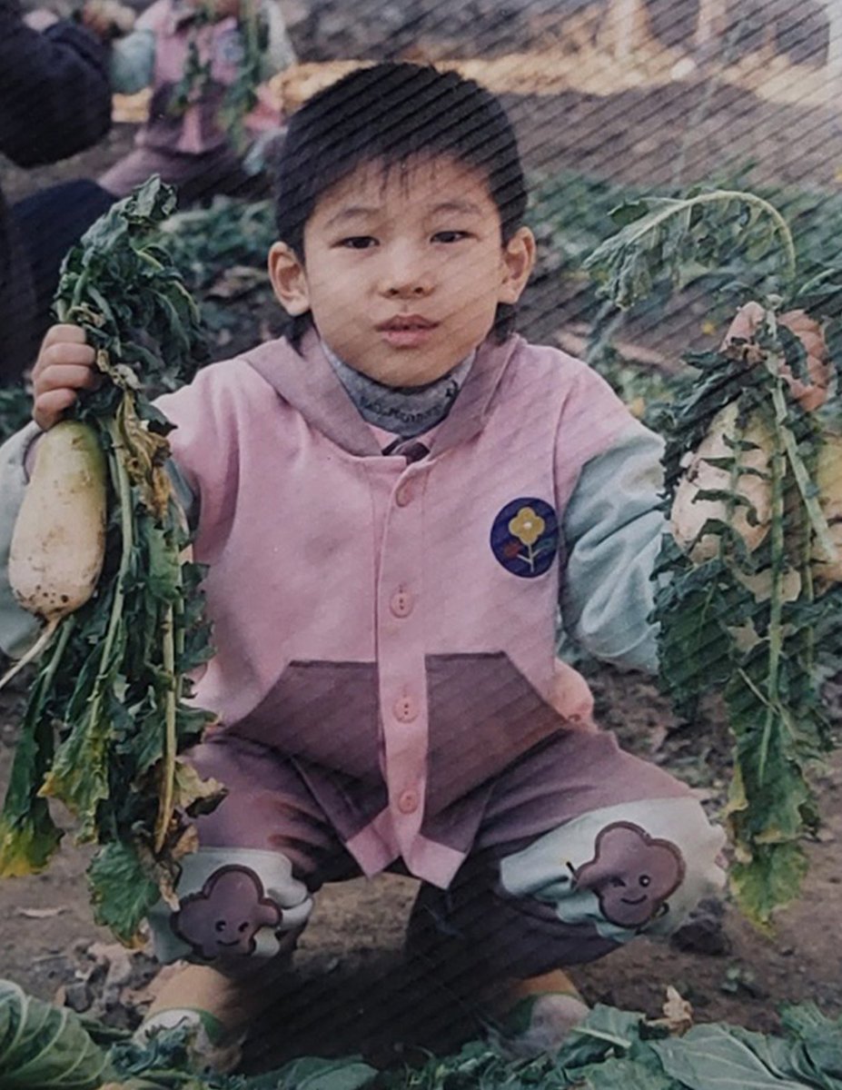 wwlake's tweet photo. 아 제발 원우 애기 때 사진 !!! 😍😍😍😍😍😍😍 https://t.co/57O0F68cO2