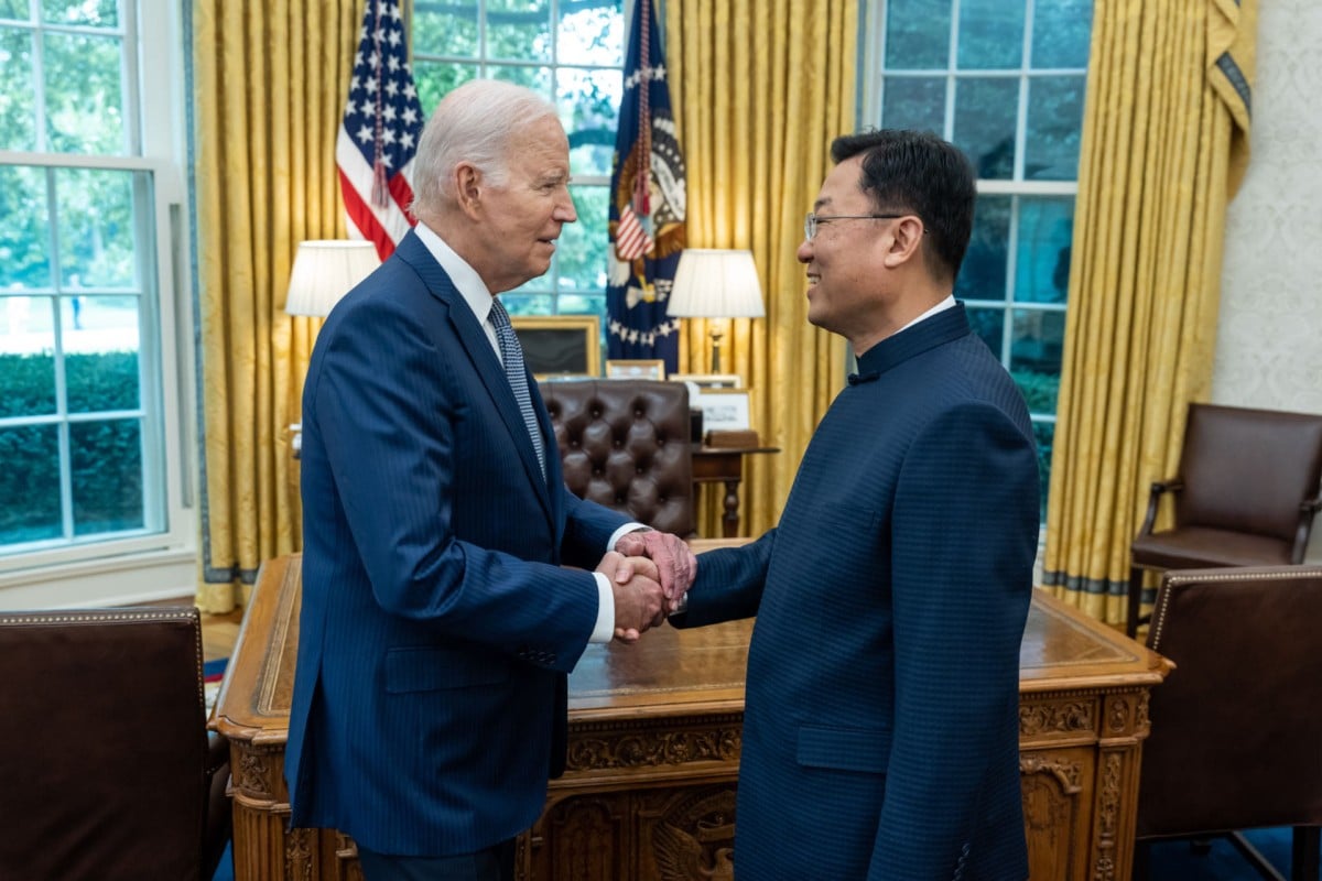 Take note, America. China's Amb to the US, Xie Feng, plays the peace card but the CCP is awaiting global chaos to invade Taiwan, while the economy suffers. See past the diplomatic sweet talk.,  
#TaiwanInvasion, #GlobalChaos, #CCP, #ChinaUSRelations, #XieFeng