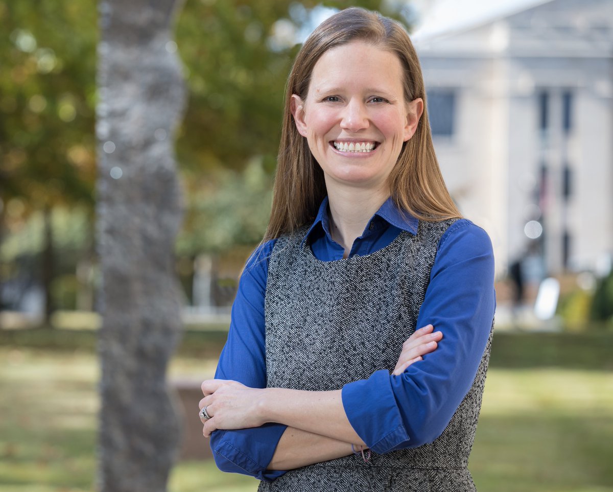 UARKLaw's tweet image. #UARKLaw Professor Jill Lens will serve on the National Institute of Child Health &amp;amp; Development's Stillbirth Working Group of Council.

To read more about the Professor Lens appointment and the NICHD, visit: bit.ly/LensAppointmen…

#NICHD #stillbirth @jillwieberlens