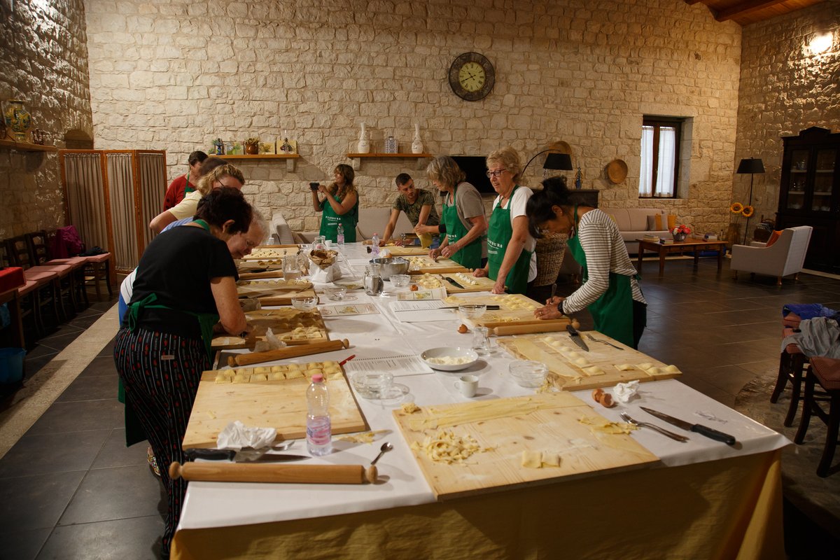 It's #worldpastaday2023🍝Cheers to you carb lovers and pasta munchers! If you’re looking for that perfect culinary break then why not indulge in an Italian trip with Flavours? Which one would you choose?
Spaghetti – Sicily
Tagliatelle – Tuscany
Penne – Puglia
Ravioli – Romagna