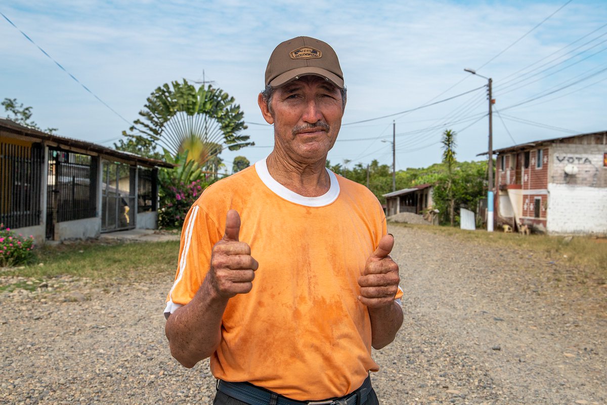 YofrePoma's tweet photo. DURENO CON BUENAS VÍAS
En unidad la Prefectura de Sucumbíos y la Junta Parroquial de Dureno mejoramos 9 kilómetros de vías rurales, desde la comunidad #CampoBello 1 hasta el sector de #PozoSeco. https://t.co/9ymfoxLqWa