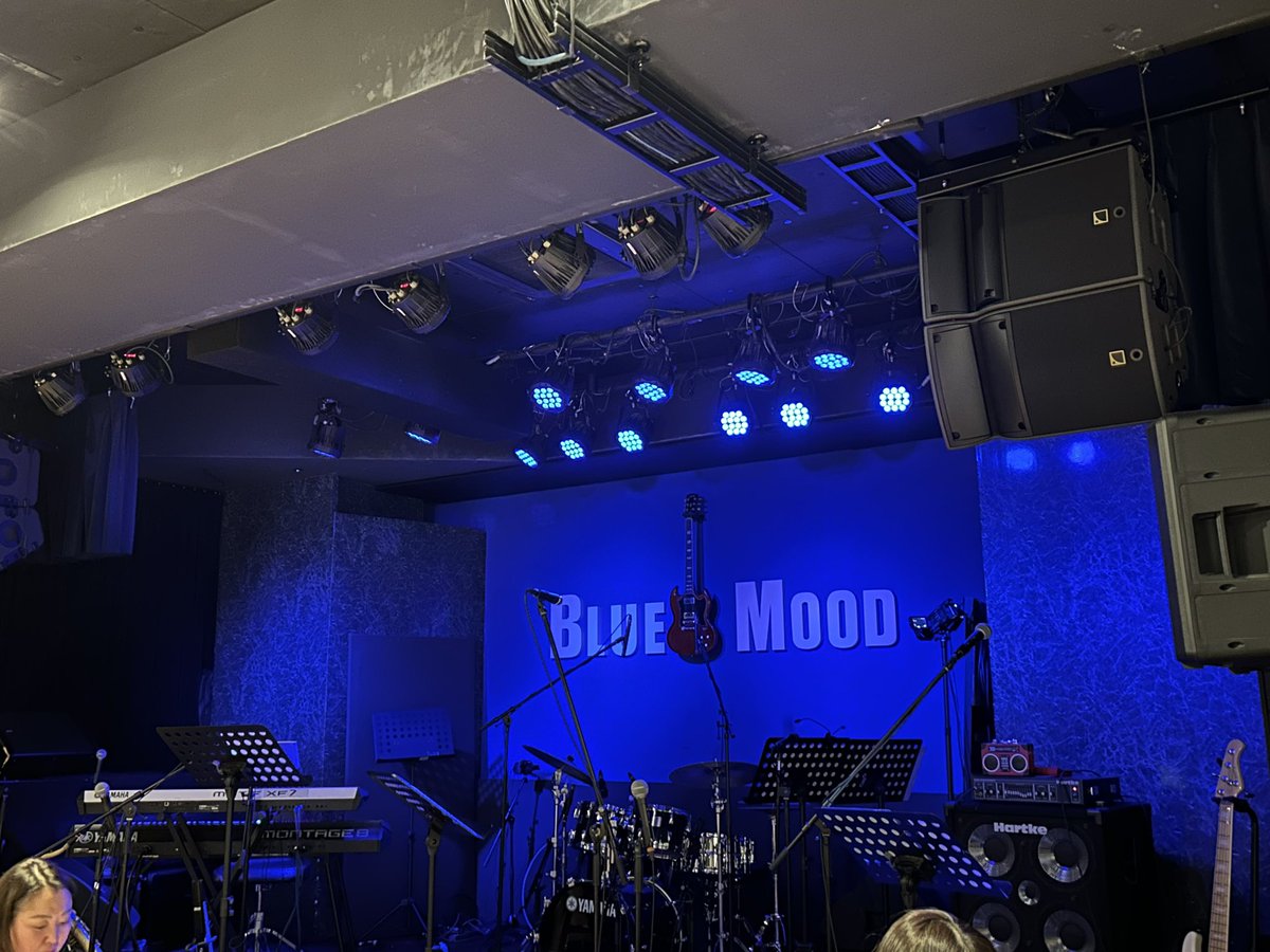 ooo_wako_ooo's tweet image. #FourGenerations  2023年最後のライブもサイコーに楽しかった〜♪ ちょうどライブ中に豪雨だったみたいで帰りは名残りの⚡️が💦 #須藤満 #則竹裕之 #かわ島崇文 #藤井空 #友田ジュン CD作ったらジャケは　#安部豊 さんのイラストでぜひ❣️