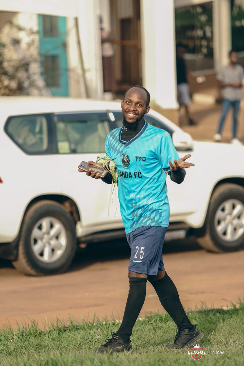 fc7_panda's tweet photo. Wishing the happiest of birthdays to the heart and soul of our team, our amazing Panda FC captain! 🎈
@iammuhindo
⚽ May your day be as exceptional as your skills on the pitch. 🎂🐼 #CaptainPanda #BirthdayCelebration https://t.co/JcABKrFle0