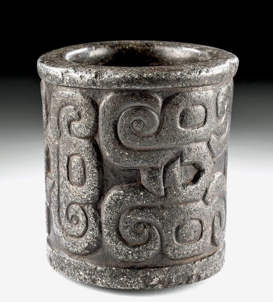 EDICIONESREGION's tweet photo. CULTURA CHAVÍN...
1200 a.C — 400 a.C

Mortero de piedra tallado y decorado con una serie repetida de iconografías zoomorfas en forma de espiral. 

☑️ Medidas: 9,5 cm. x 10,7 cm de longitud.
Artemis Gallery, Francia.

Tesoros de Wiracocha https://t.co/J7G6cQpRhv