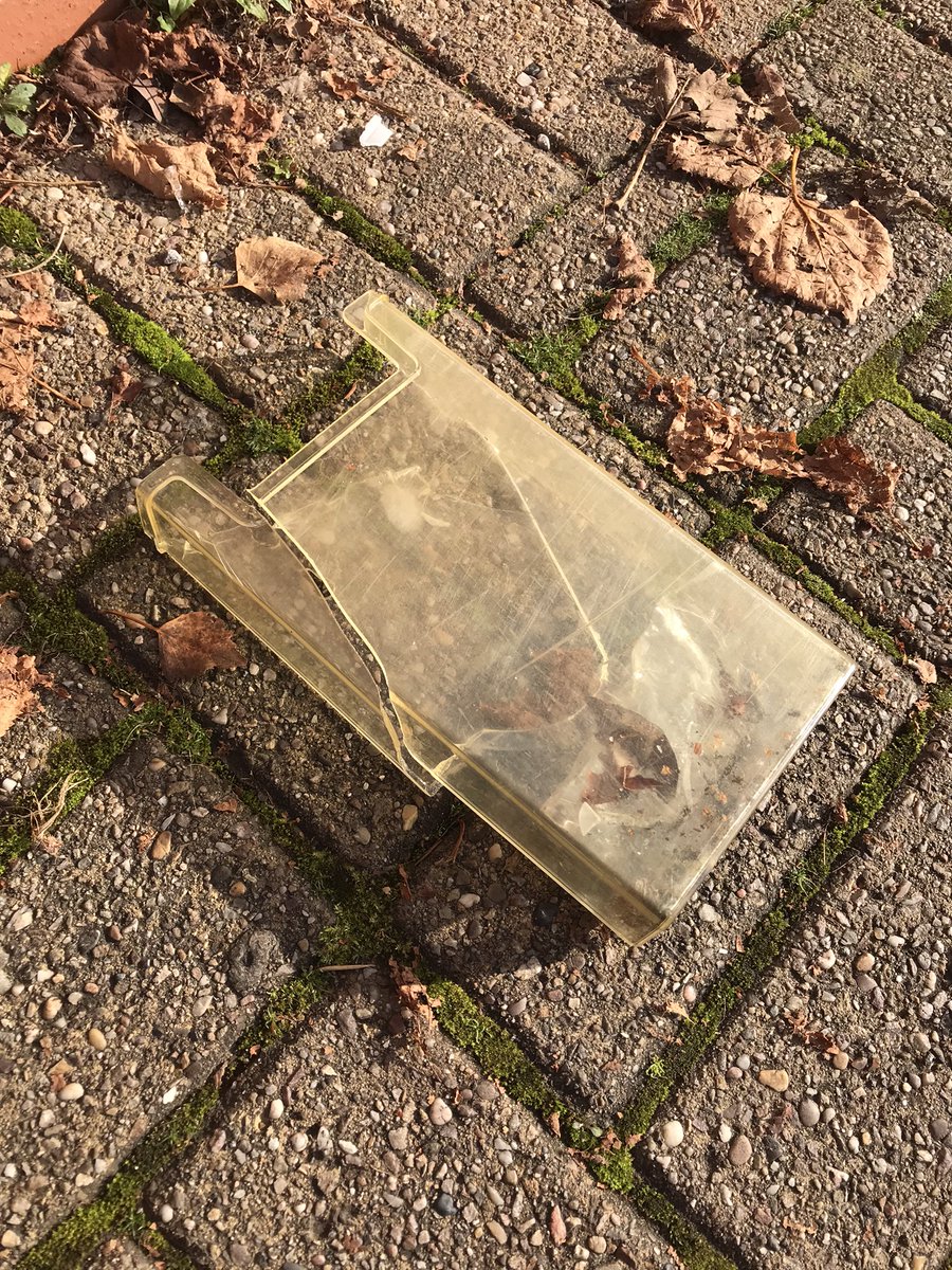 Made a start on my ‘winter clean’ jobs, same as a spring clean but colder 😆 #kuntsford 
I’ve also made a start changing the Town Map boxes, they make a huge difference 😊