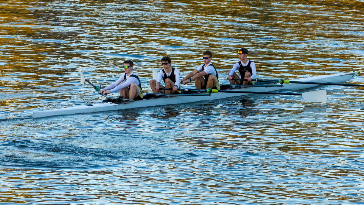 FulhamReachBC's tweet photo. The boyβs four training. Thank you to Brian Goulding for sharing π
#TeamFRBC β€οΈ
#rowingforeveryone #rowing #rowingtraining #rowingcoach #rowingclub #rowingispassion #juniorrowing https://t.co/ibhMZ7EP1P