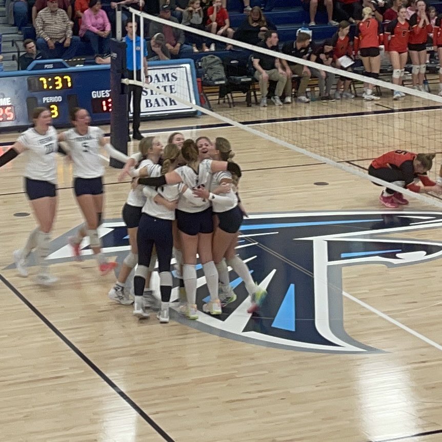 freeman_vb's tweet photo. Freeman District Bound! Freeman takes control earlier against JCC and never looks back, getting it done! 25-18, 25-16 & 25-13! 🧹🧹🧹. Team Effort, keep flying Falcons! In Sub-districts Freeman doesn't drop a set. #2pb #takingcareofbudiness @NebPreps @KingsleyATK @PrepDig_NE https://t.co/C6M0032fo1
