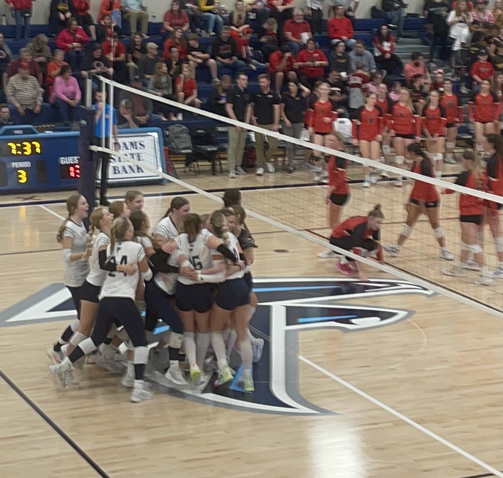 freeman_vb's tweet photo. Freeman District Bound! Freeman takes control earlier against JCC and never looks back, getting it done! 25-18, 25-16 & 25-13! 🧹🧹🧹. Team Effort, keep flying Falcons! In Sub-districts Freeman doesn't drop a set. #2pb #takingcareofbudiness @NebPreps @KingsleyATK @PrepDig_NE https://t.co/C6M0032fo1