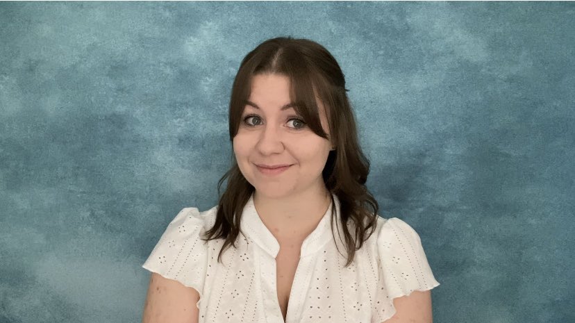 We got a new screen for tapes and I’m in love with the colour 😍 now to film more scenes! ✨