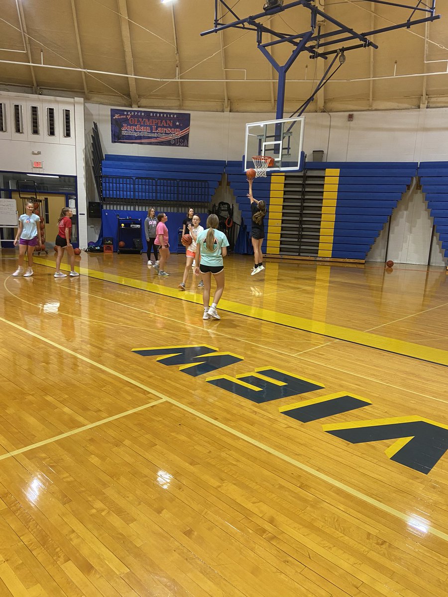Great turnout this morning at our Youth Skills clinic! <a href="/LVSSHoops/">LVSS Girls Basketball</a>