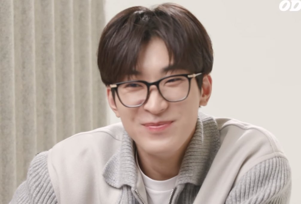 tinkswonu's tweet photo. my wonungie https://t.co/VPEGN5DE5I