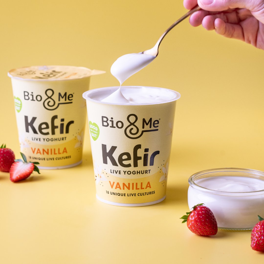 bioandmeuk's tweet photo. Introducing the all-new look for your favourite Bio&amp;Me Yogs!

🧫 Billions of live &amp; active cultures
💧 No thickeners or emulsifiers
💪 Packed with protein
💚 A source of calcium, vitamins B2 &amp; B12
🚫 No added sugar or artificial sweeteners

Have you spotted them on shelf yet? https://t.co/PC9pMjYszv
